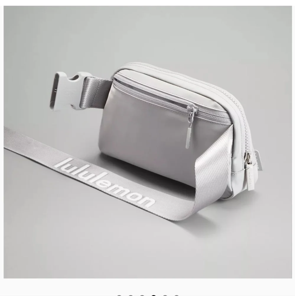 🆕 RARE LULULEMON EVERYWHERE BELT BAG (SILVER DROP/WHITE WORDMARK) - NEW COLOR